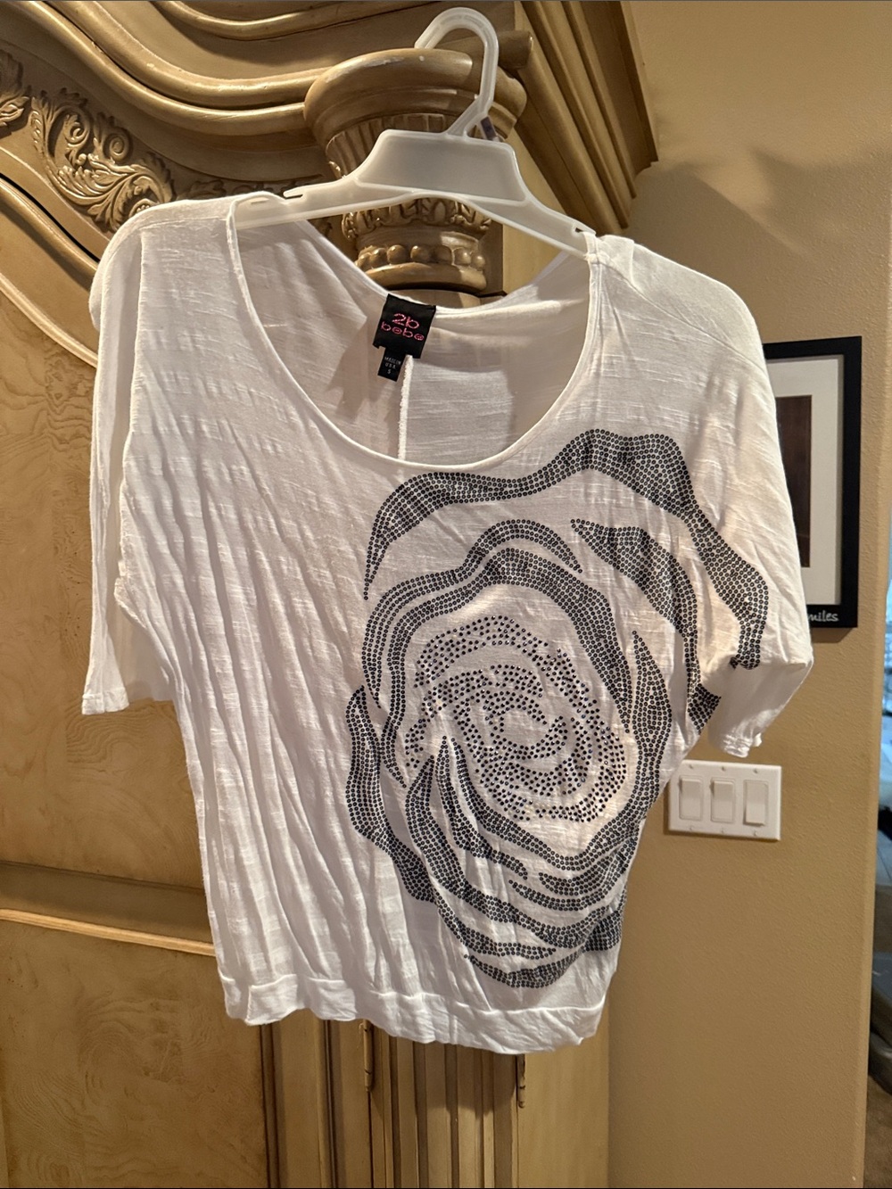 2B Bebe White Short Sleeve Rose Stud Graphic Tee